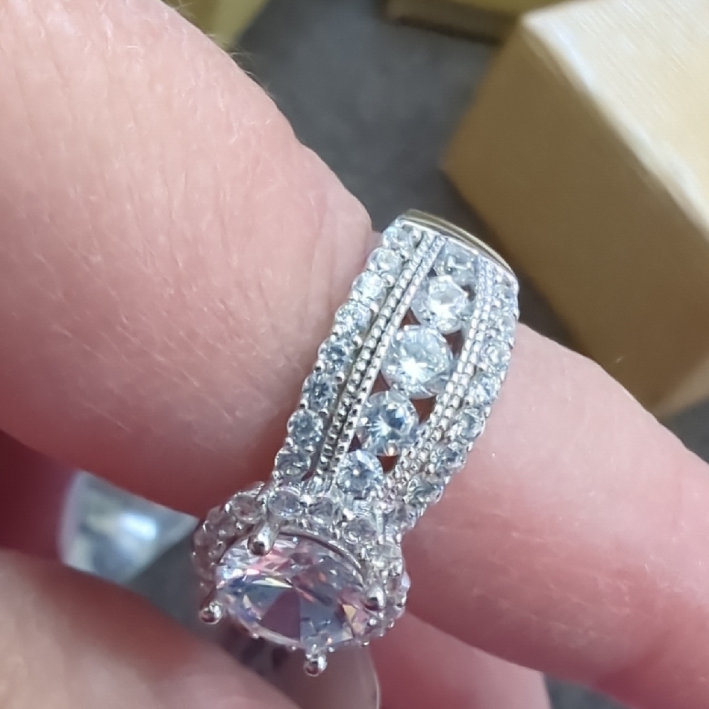 JTV Silver and White Ring with Intricate Design - Picture 4 of 5